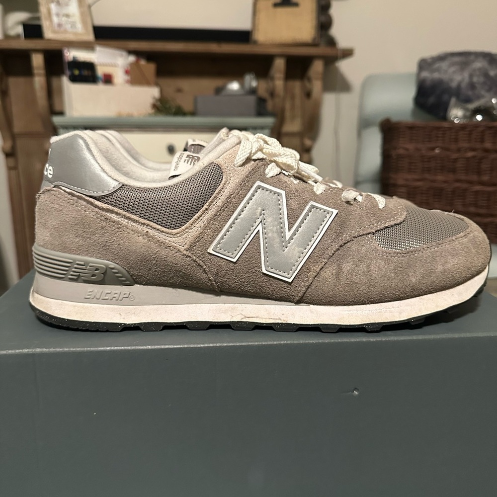 New Balance Men's Beige and Gray 515 Retro Sneakers